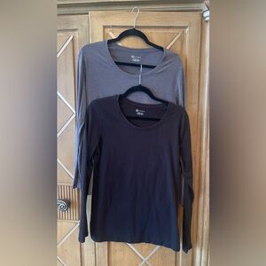 No Boundaries Women's Long Sleeve Tops in Gray and Black